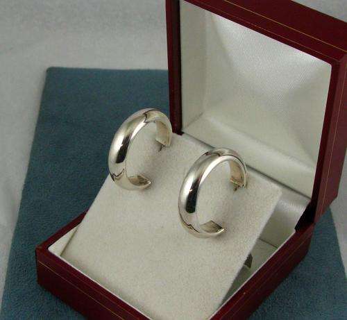 Beautiful Vintage 925 Silver Hoop Earrings.