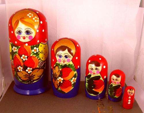 Traditional Russian Doll "Matryoshka" set of 5 (not small size). Hand made in Russia
