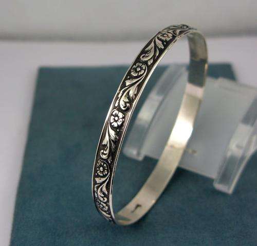 Old Vintage 925 Sterling Silver Bangle. Hallmarked. France.