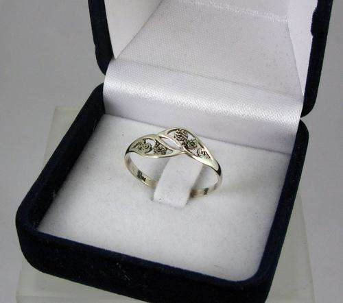 Beautiful Vintage Sterling Silver Ring. Hand Made.