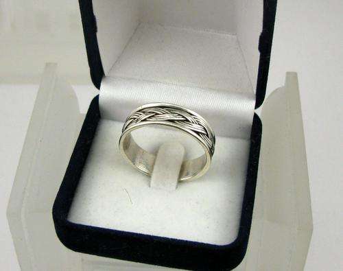 Vintage 925 Silver Celtic Ring. Hallmarked.