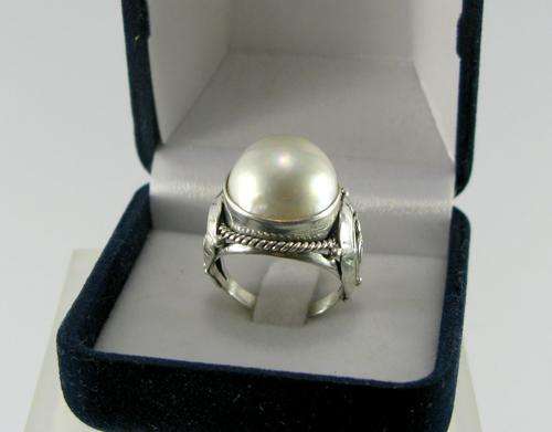 Unusual Big Vintage 925 Silver Ring with Mabe Pearl. Hand Made.