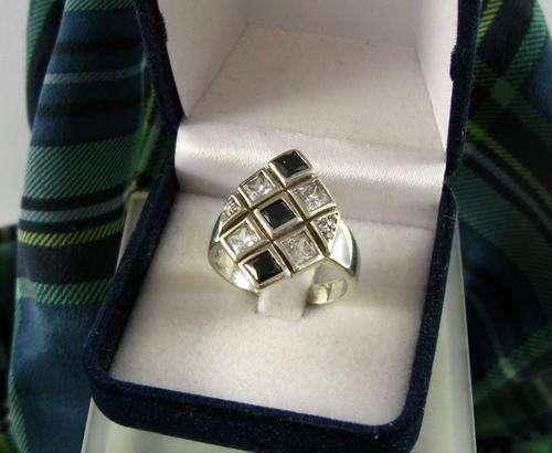 Vintage 925 Sterling Silver Bulky Cluster Ring with Crystals.