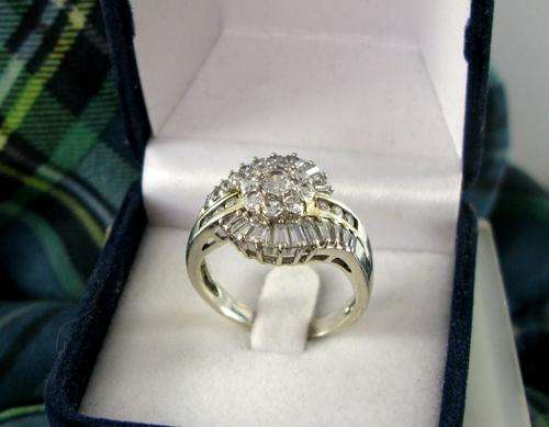 Bulky & Heavy Vintage 925 Sterling Silver Cluster Ring with Crystals (CZ).