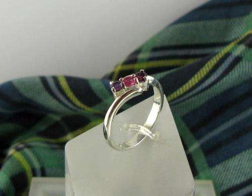 Classic Vintage 925 Silver Cluster Ring with Three Semiprecious Stones. Revamped, as new!