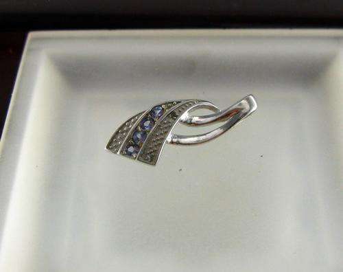 SALE! Striking Vintage 925 Sterling Silver Cluster Pendant with Blue Topaz.