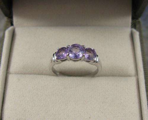 Classic Vintage Three Stones 925 Sterling Silver Ring with Brilliant cut Amethyst. Revamped