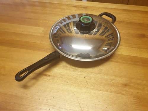 AMC 28cm frying pan