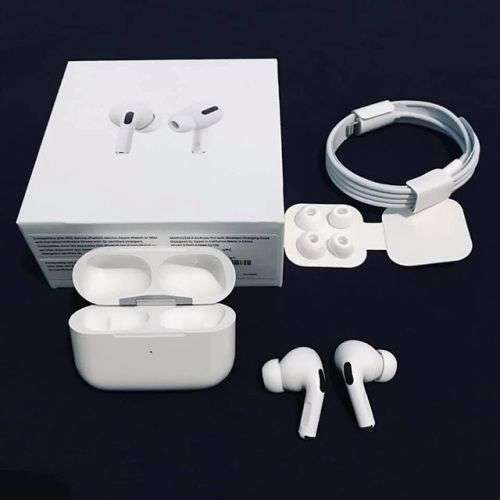 iPhone 11 w/ Apple Airpods Pro