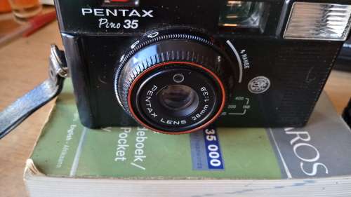 1 x pentax camera
