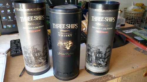 4 x empty whiskey bottle holders