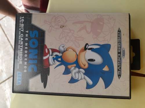 1 x sega 16 bit cartridge sonic the hedgehog