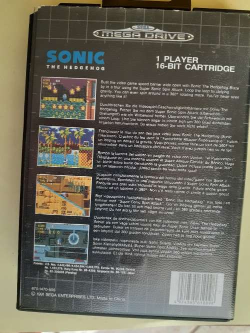 1 x sega 16 bit cartridge sonic the hedgehog