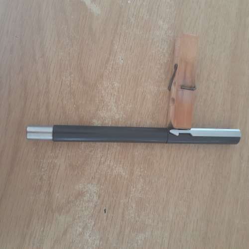 1 X BLACK PARKER PEN