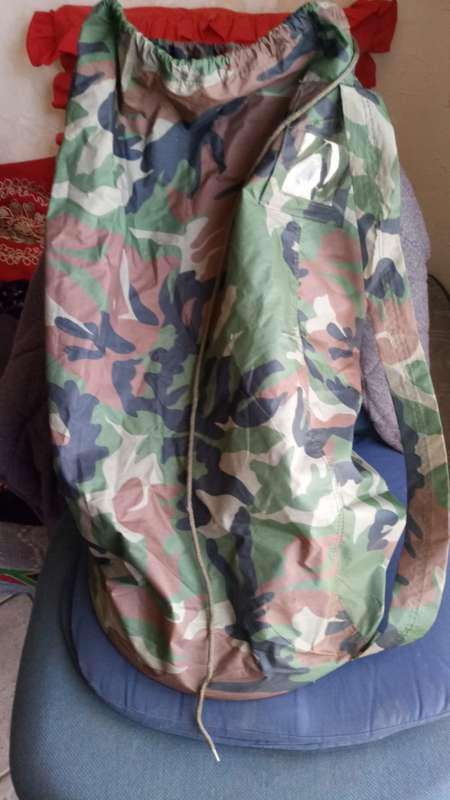 1 x cammo duffle bag