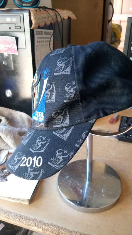 1 x fifa world cup cap 2010