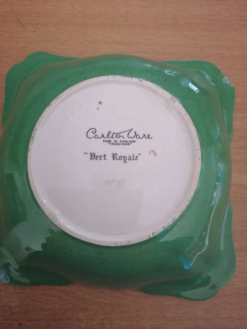 1 x carlton ware green and gold bowl