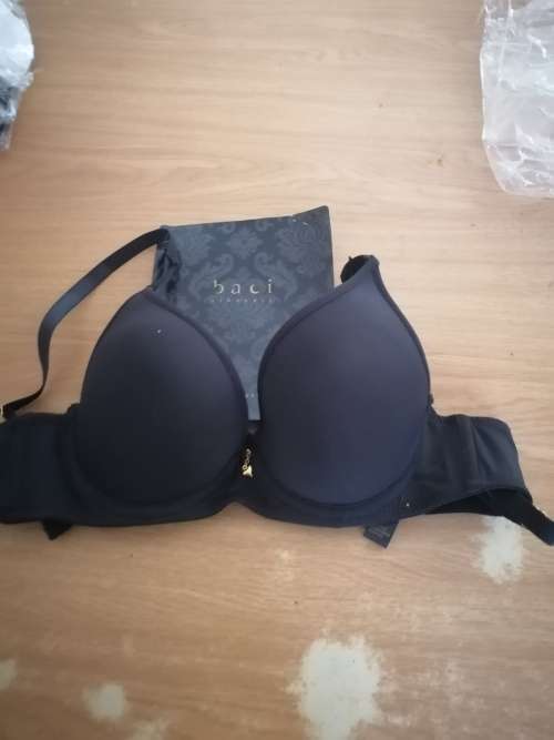 30 x Lingerie Bras