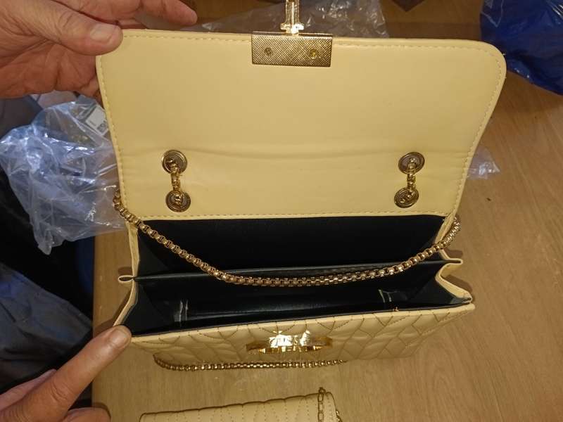 1 x ladies handbag set