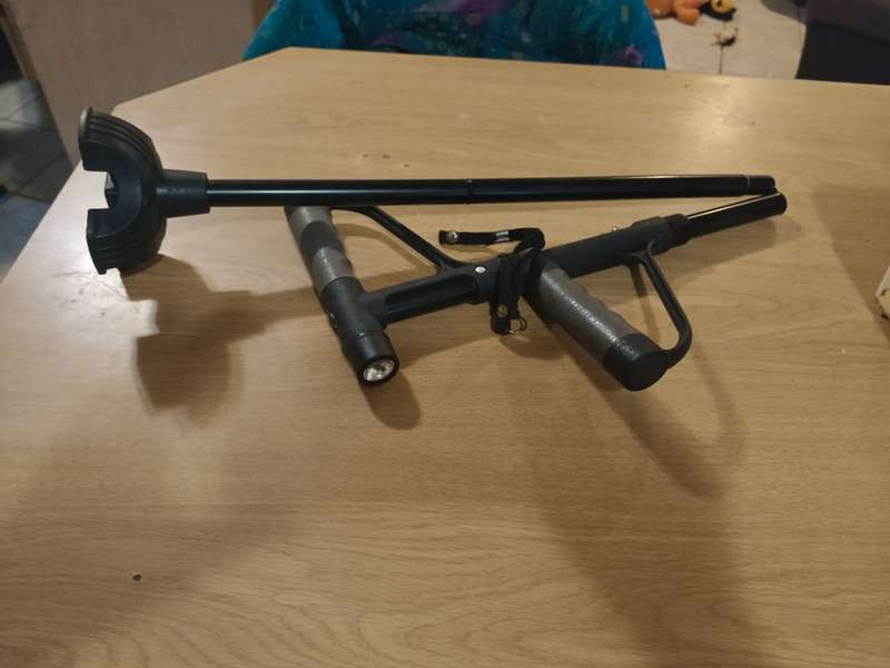 1 x walking stick with strap and light