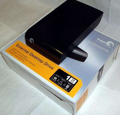 1TB Seagate external desktop drive - USB 2 - 3.5 inch - Excellent deal