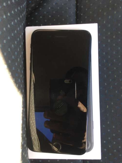 IPhone 7 Plus (256GB) Plus Free Pouch. **Relist