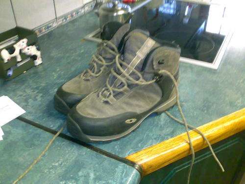 Salomon Gore tex Contigrip hiking boots