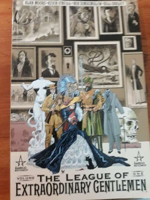 The League of Extraordinary Gentleman - Volume One - Alan Moore, Kevin O'Neill, Ben Dimagmaliw, etc