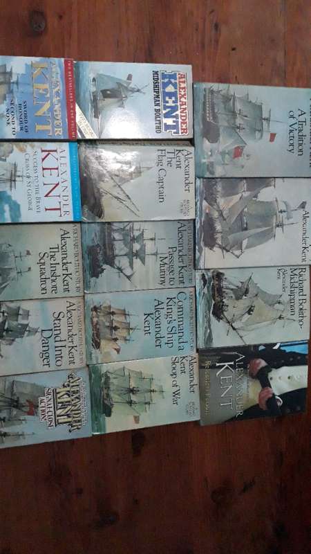 Alexander Kent 21-book bundle of various editions