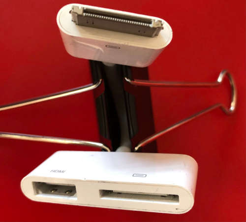 Apple 30 pin Adapters (5 adapters)