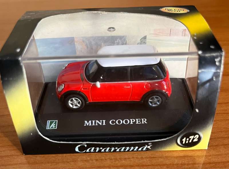 Model Cars Set (BMW, VW Beetle, Rav 4, Mini 7)