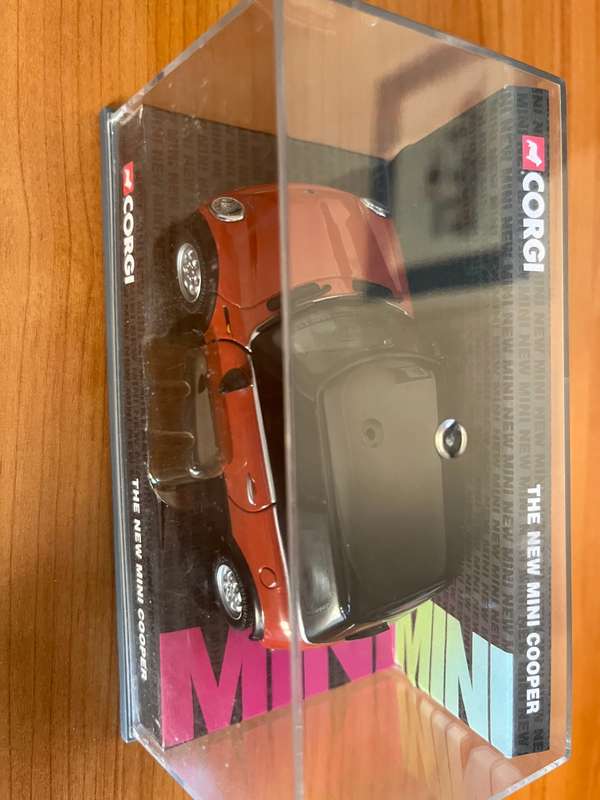 Model Cars Set (BMW, VW Beetle, Rav 4, Mini 7)