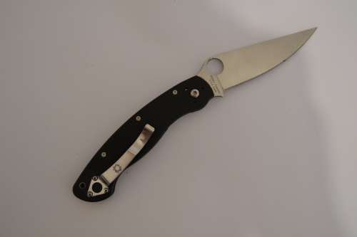 SPYDERCO MILITARY- TACTICAL KNIFE