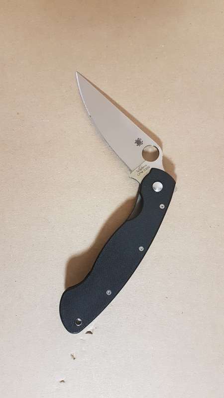 SPYDERCO MILITARY- TACTICAL KNIFE