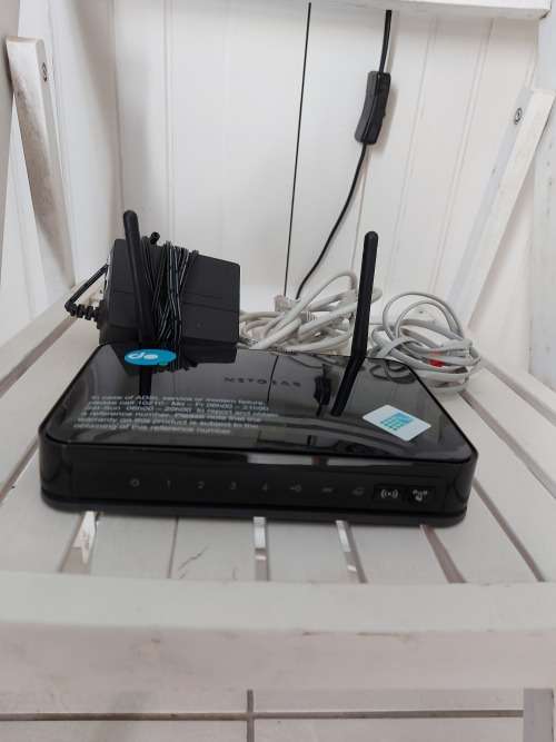 NETGEAR N300 WIRELESS ADSL2+ MODEM ROUTER DGN2200M V2