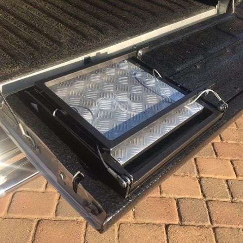 TRAIL STEP Tailgate step for bakkie bakkie ladder bakkie step easy acces step bakkie 4x4