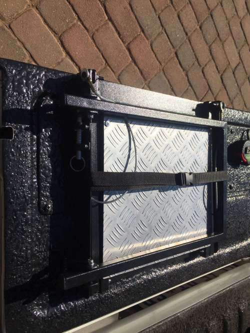 TRAIL STEP Tailgate step for bakkie bakkie ladder bakkie step easy acces step bakkie 4x4
