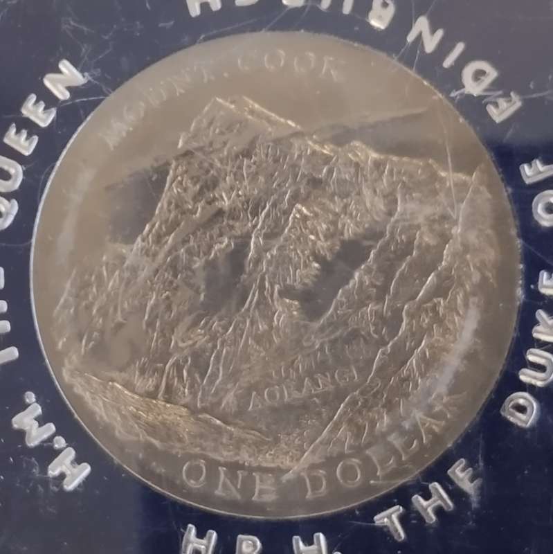 1969 to 1972 New Zealand Commemorative One Dollars #C0104