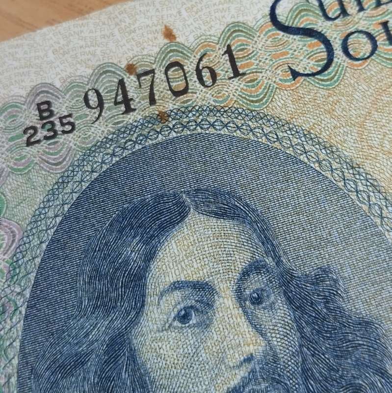 Two Rand Notes in Sequence AU (3 Notes) G Rissik  #N0016