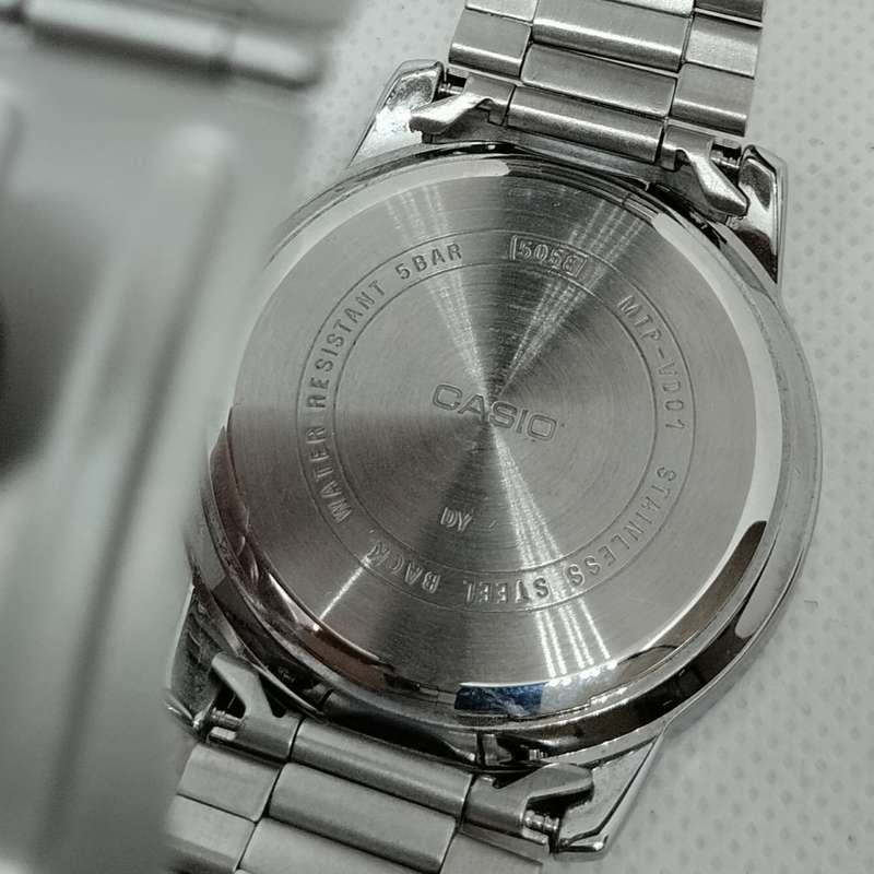 Casio Men`s Watch with Box and Papers #W0024