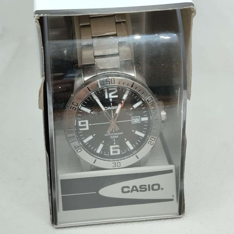 Casio Men`s Watch with Box and Papers #W0024