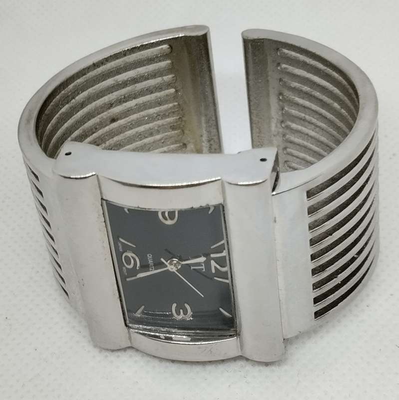 TT Quartz Ladies Watch #W0035