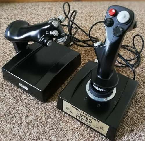 Thurstmaster HOTAS Joystick Throttle & Saitek ProFlight Rudder Pedals