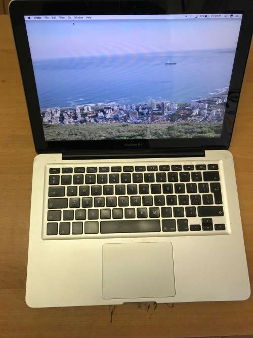 2012 Apple MacBook Pro 13" | 2.5Ghz |6GB | 500GB
