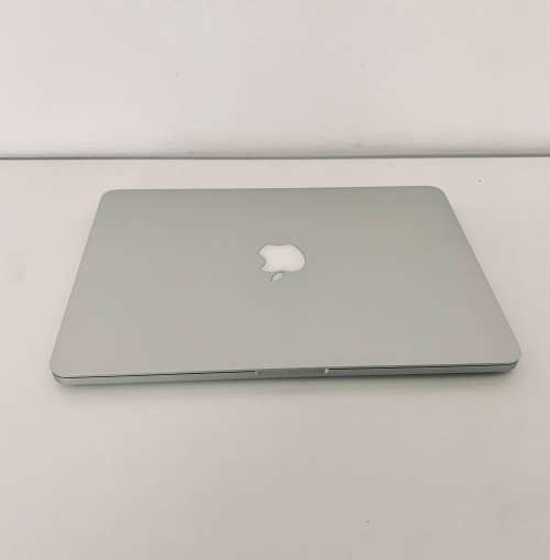 Apple MacBook Pro 13" Retina | 2.4GHz i5| 4GB DDR3 RAM | 128GB Flash Storage