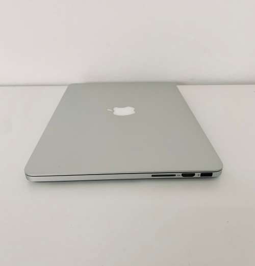 Apple MacBook Pro 13" Retina | 2.4GHz i5| 4GB DDR3 RAM | 128GB Flash Storage