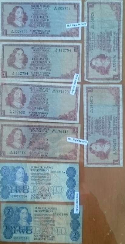 8 x old south Africa bank notes.