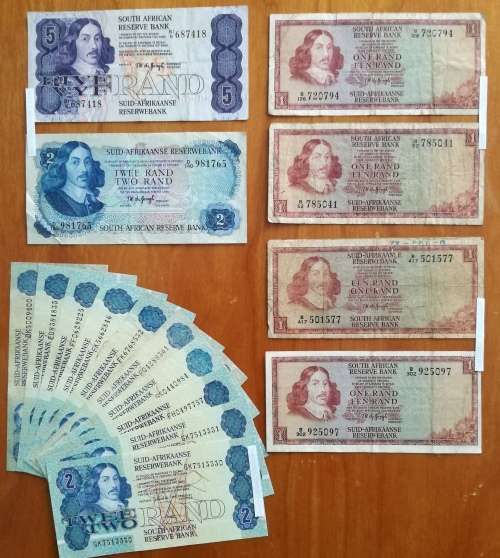 Collection of 16 bank notes.  ONE A MISPRINT!!