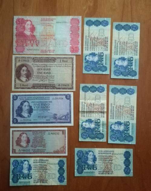 Collection of 10 old south African bank notes.  Some in AU Condition