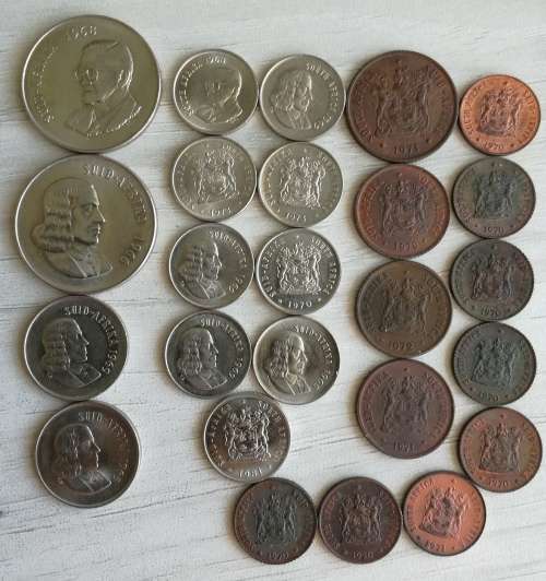 COLLECTION OF 25 REPUBLIC OF SOUTH AFRICA UNC COINS.  ONE BID TAKES ALL.